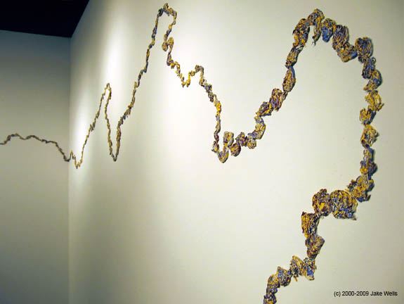 15) Undulating Line_detail01